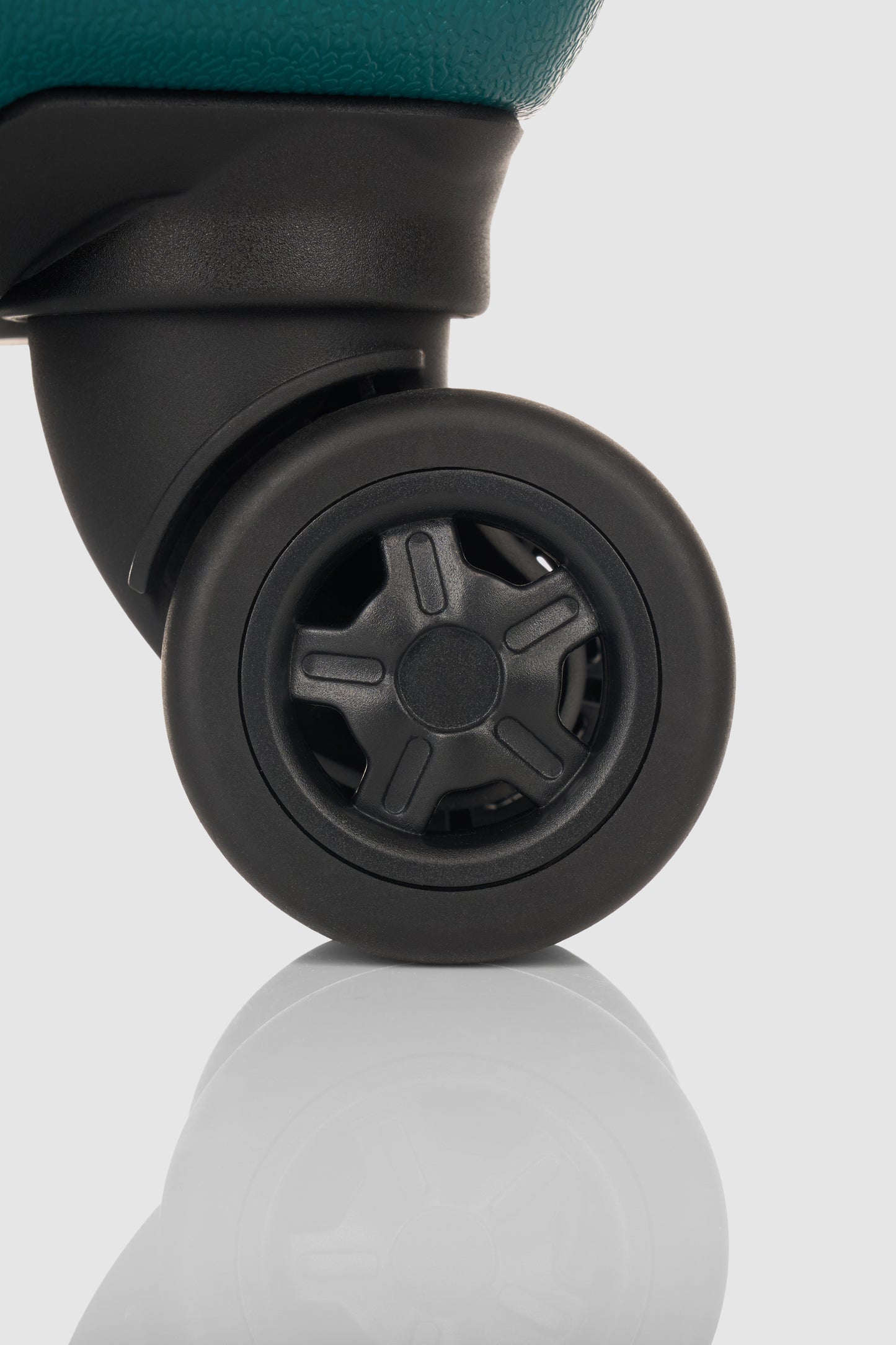 Antler Juno Expandable Carry-On Luggage