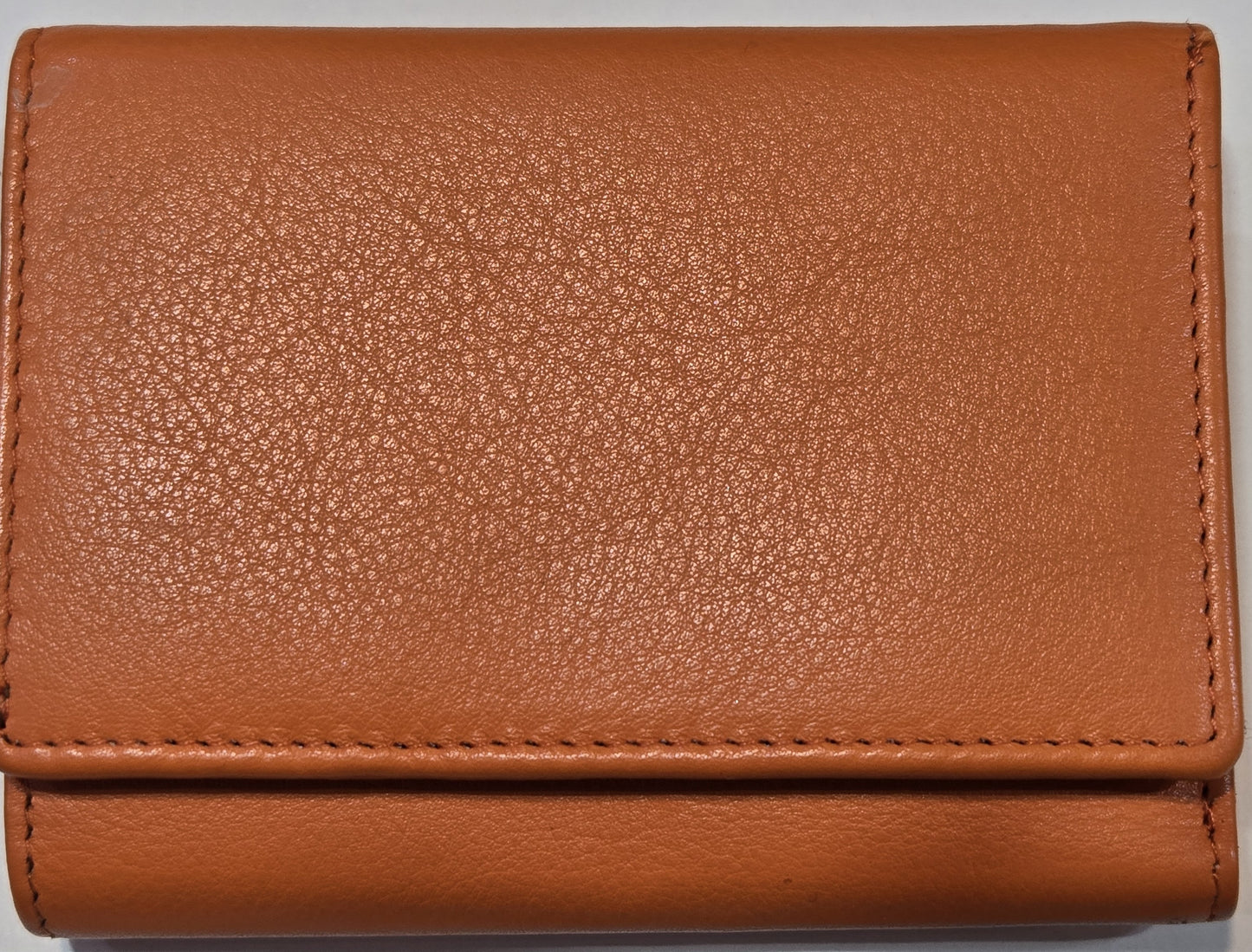 Rugged Hide - 红宝石色软皮钱包