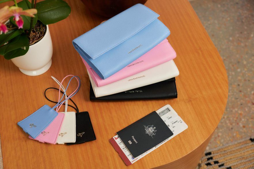 Annabel Trends Vanity Travel Wallet - rainbowbags