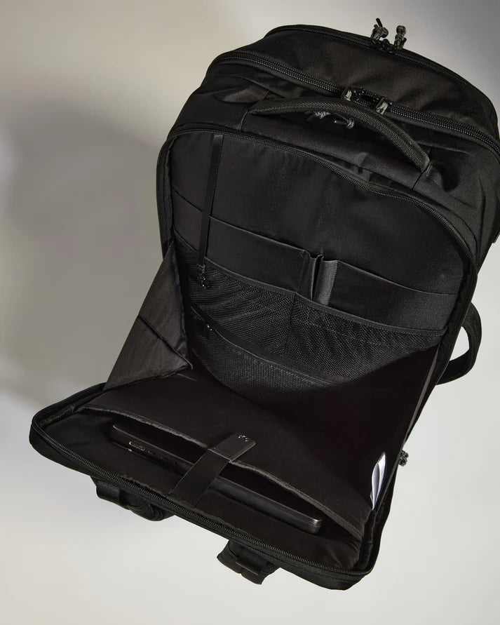 Antler - Discovery 60L Hybrid Duffle Backpack in Black