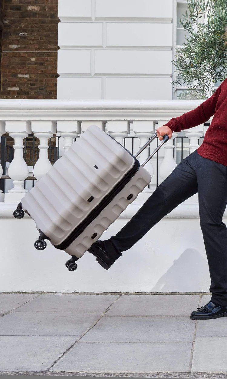 Antler Clifton 80cm Large Suitcase - rainbowbags