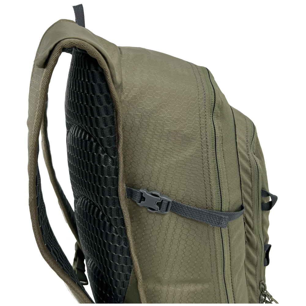 BlackWolf Tomaree - 12L DayPack - rainbowbags