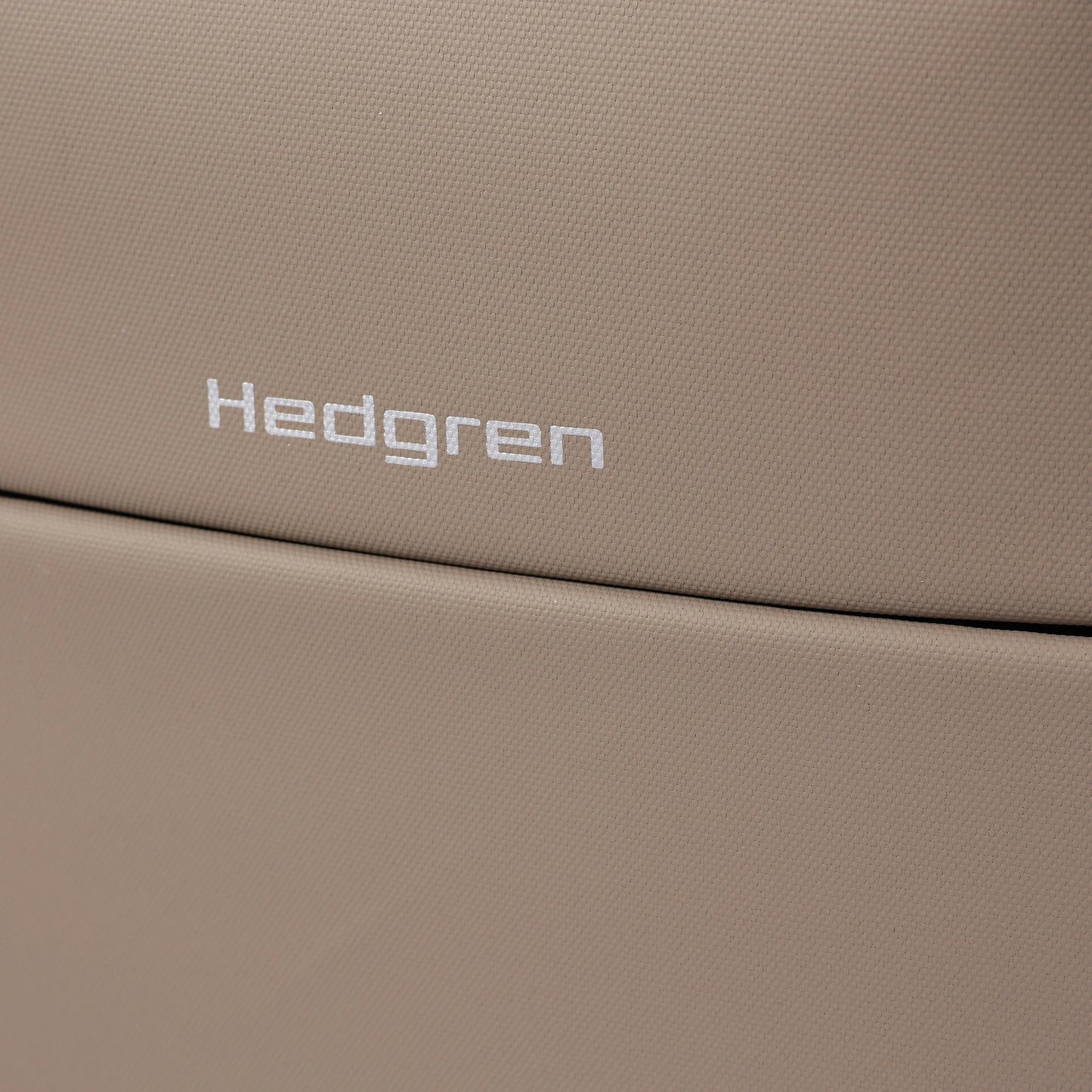 Hedgren RAIL 15.4 英寸笔记本电脑背包，带 RFID