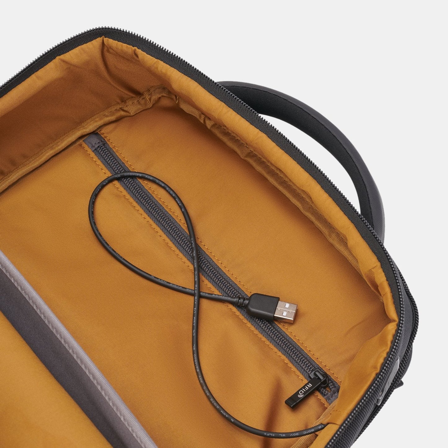 Hedgren DRIVE 14.1 英寸笔记本电脑背包，带 RFID