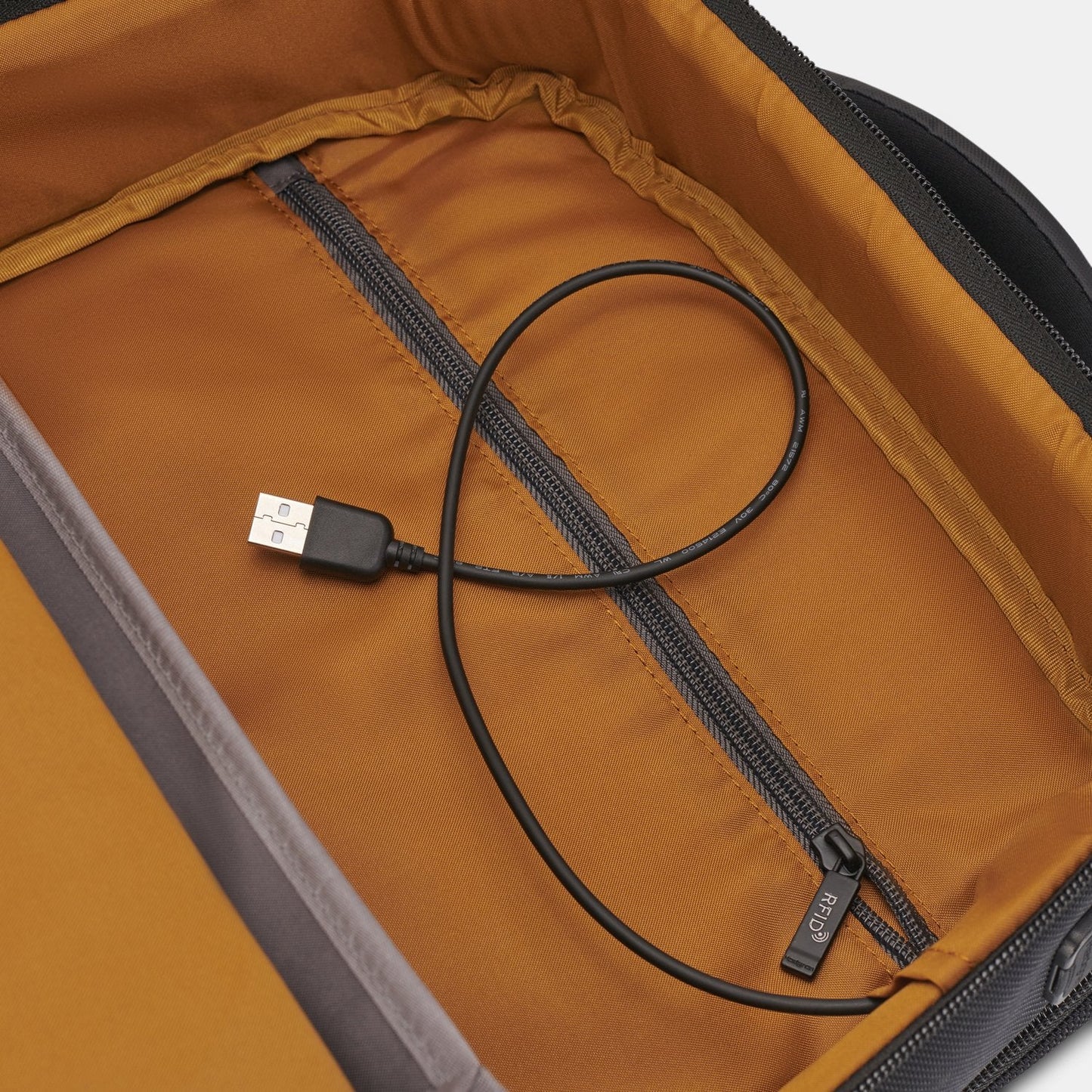 Hedgren Script 2 Comp Backpack 15.6" RFID