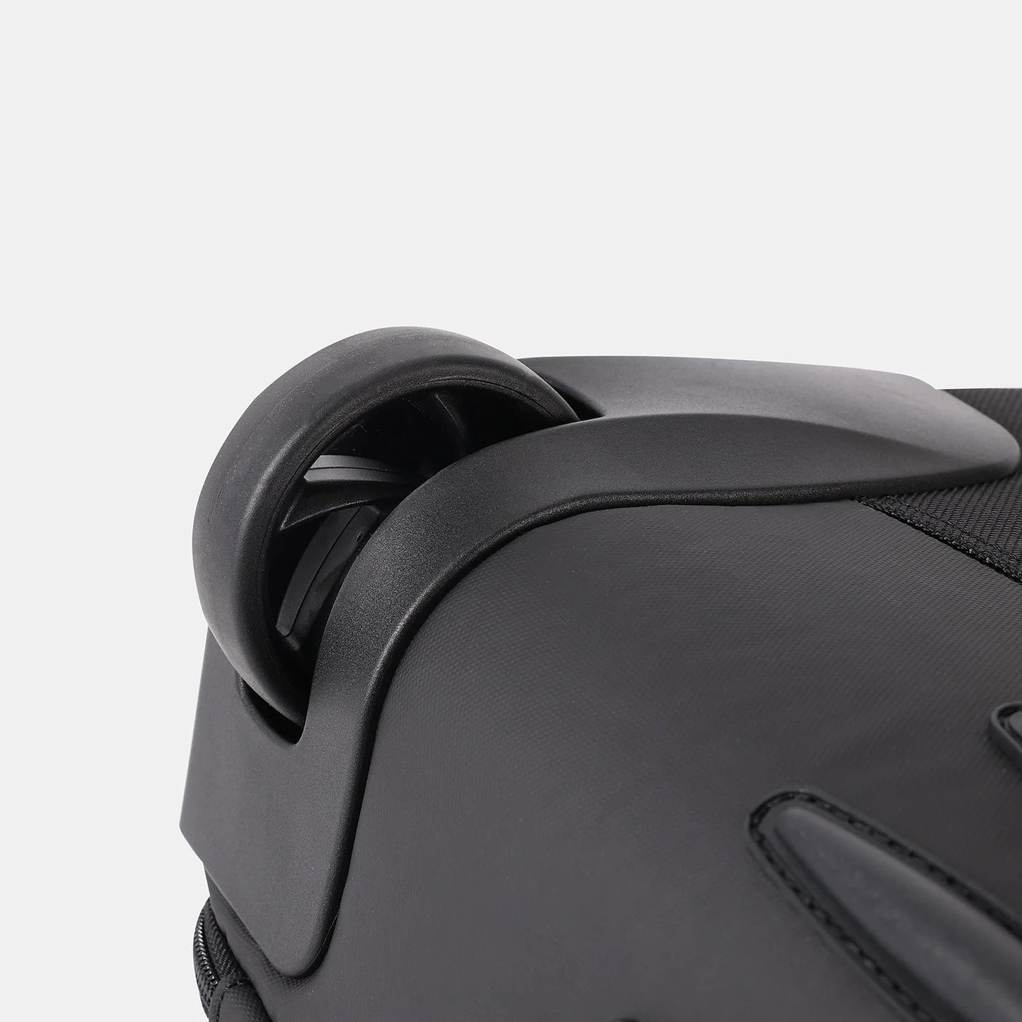 Hedgren CARD Business Rolling Laptop Bag in Black