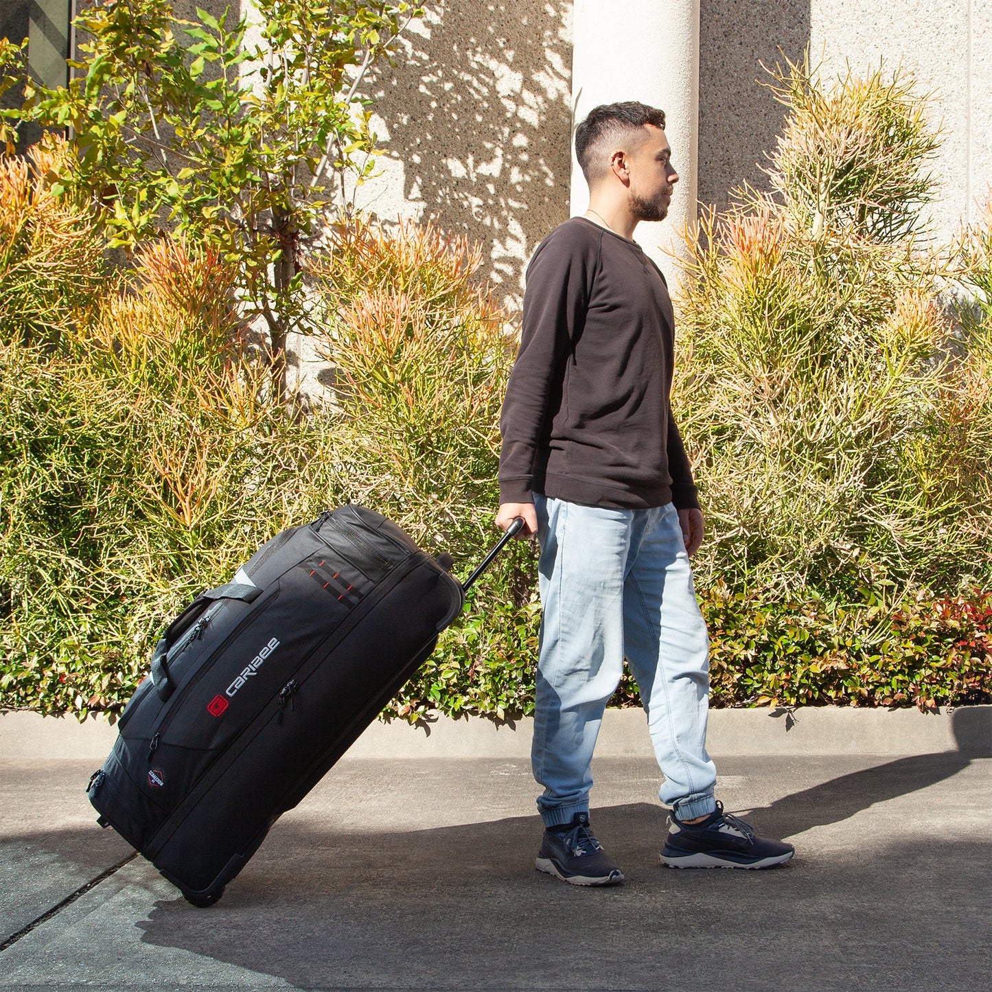 Scarecrow V2 wheel travel bag