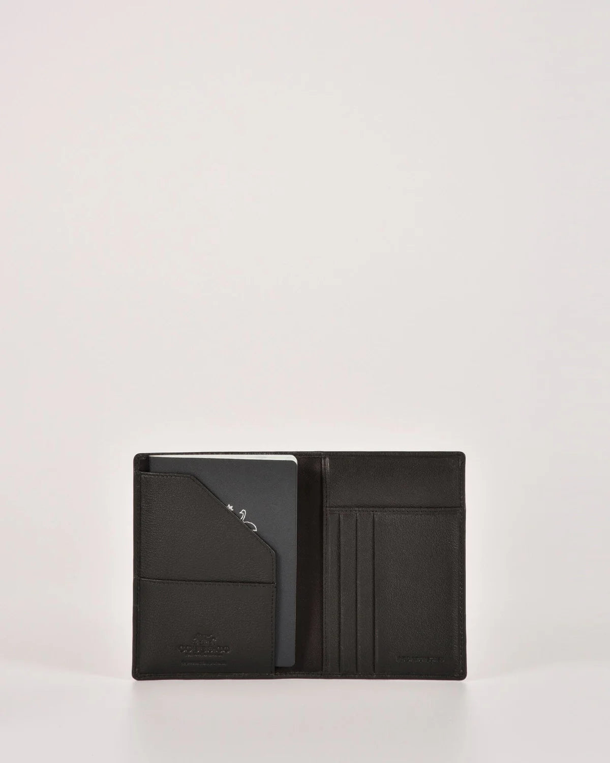 Gebee - Lyon Leather RFID Passport Card Holder 73305PLR