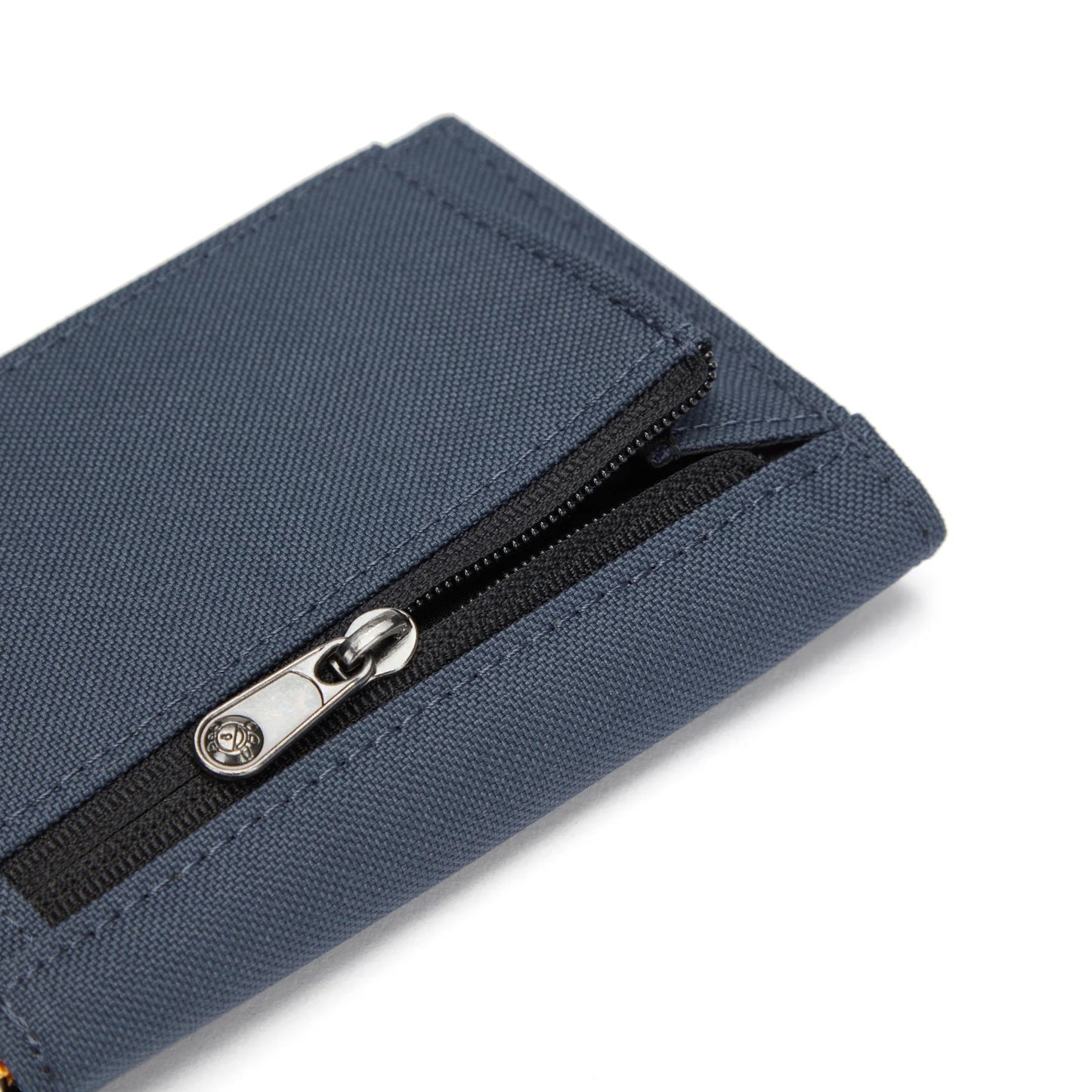 PACSAFE RFIDSAFE TRIFOLD WALLET