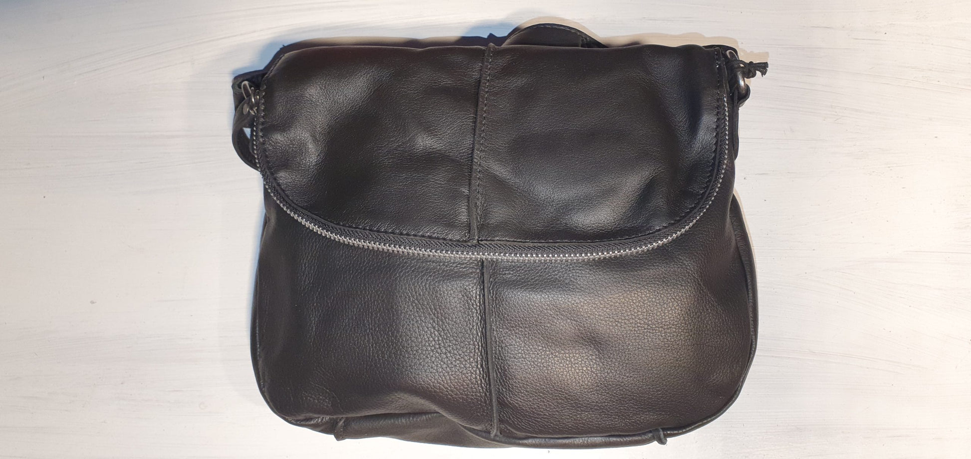 Rugged Hide Miranda Soft Cross Body Leather Bag - rainbowbags