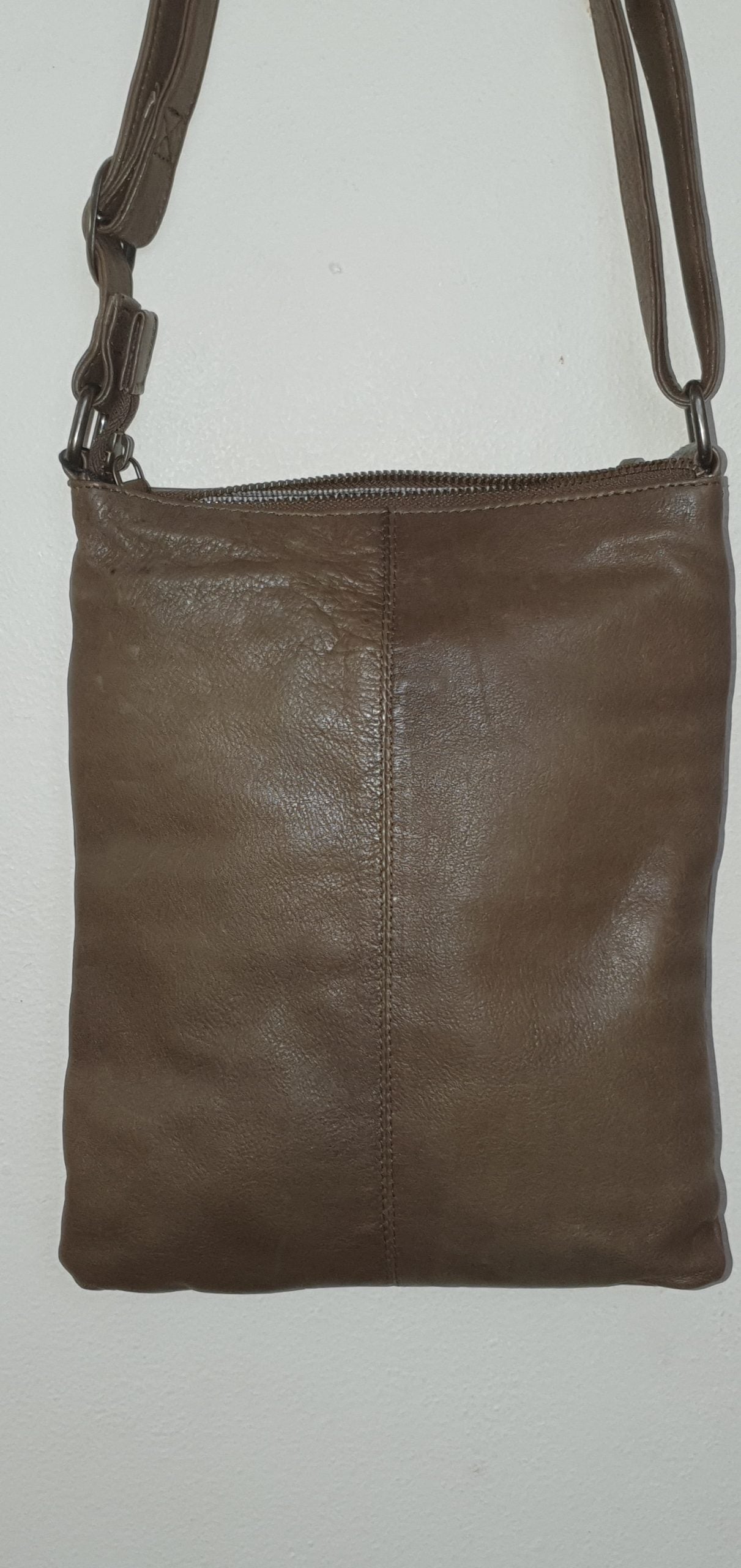 Late 90s Stone Mountain Purse Cognac Leather Shoulder Bag 