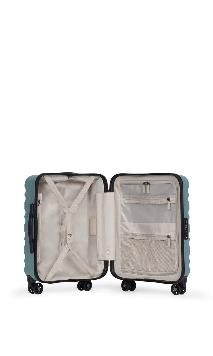 Antler Clifton 56cm Small Suitcase